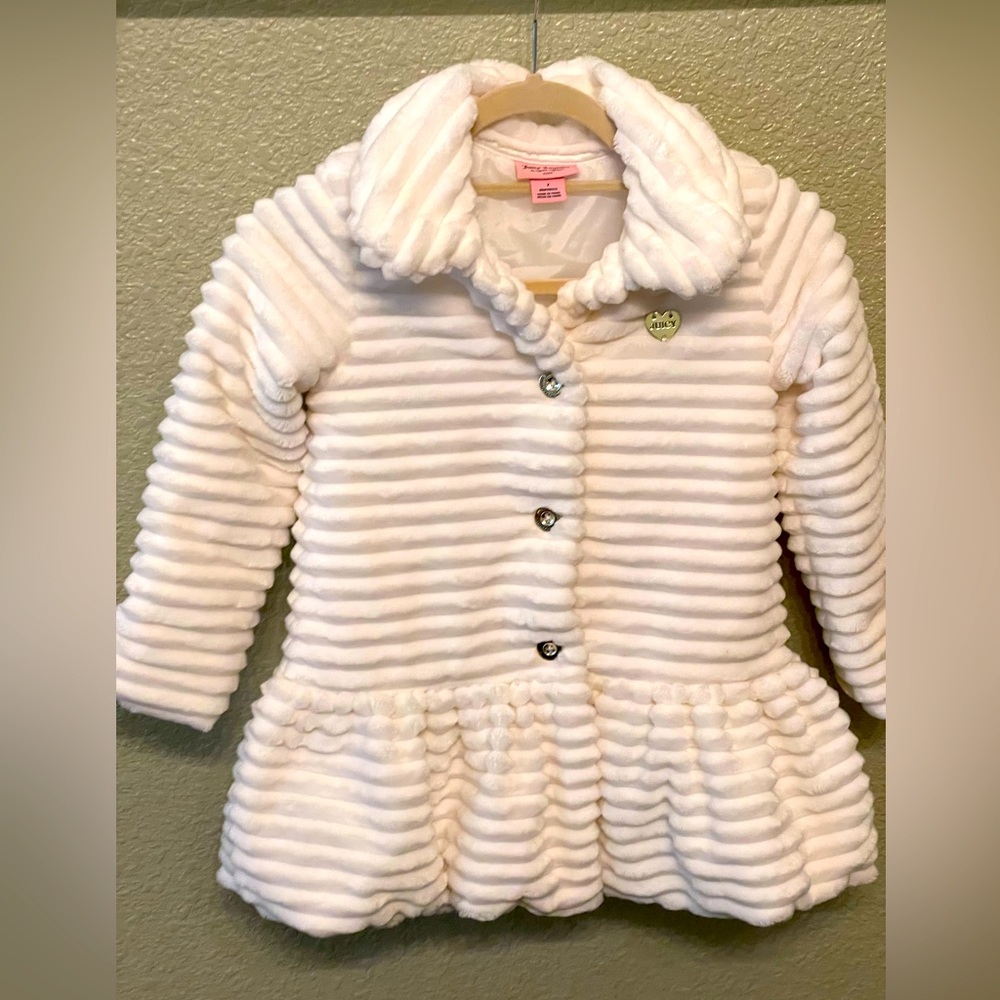 Juicy Couture Girls White Cream Faux Fur Christmas Coat Jacket size 7